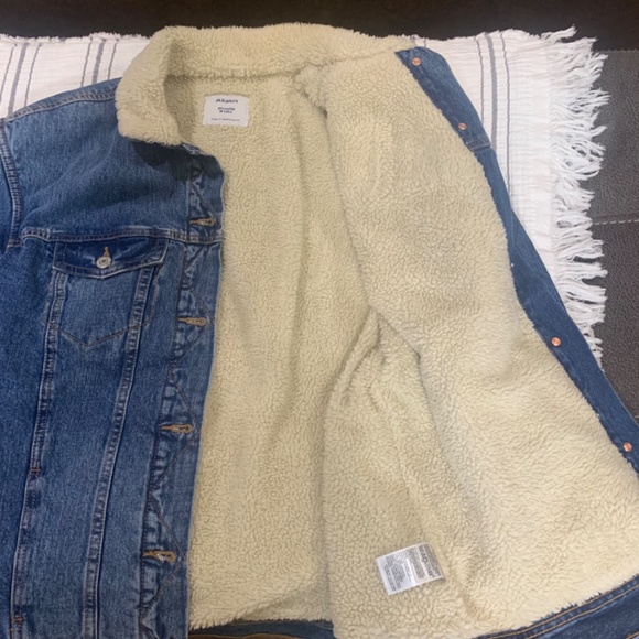 NWT Old Navy Sherpa Jean Jacket- size medium tall - Picture 4 of 5